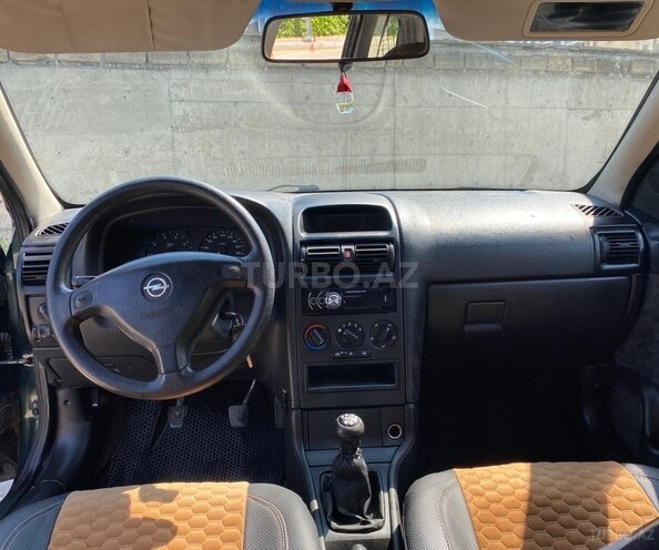 Opel Astra-3