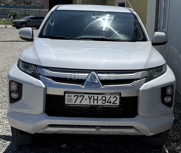 Mitsubishi L200-4