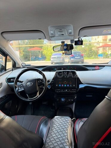 Toyota Prius-9