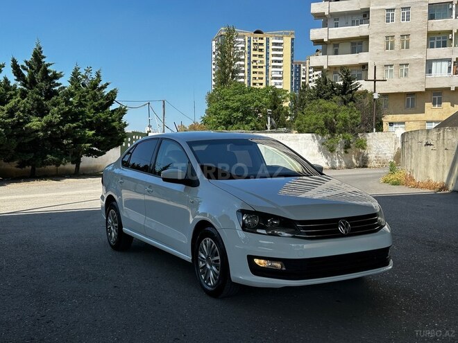 Volkswagen Polo-4