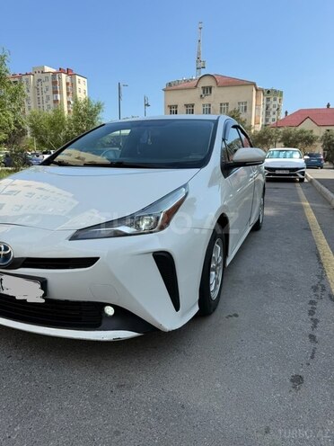 Toyota Prius-3