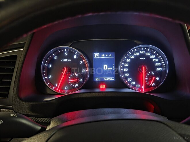 Hyundai Avante-19