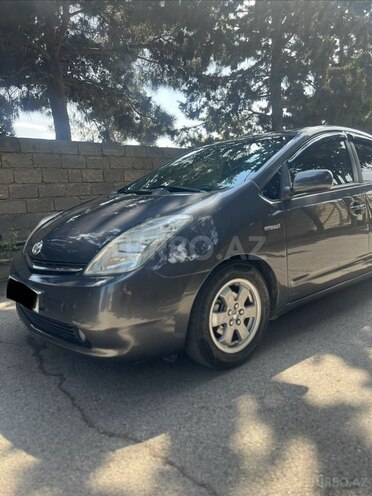 Toyota Prius-4