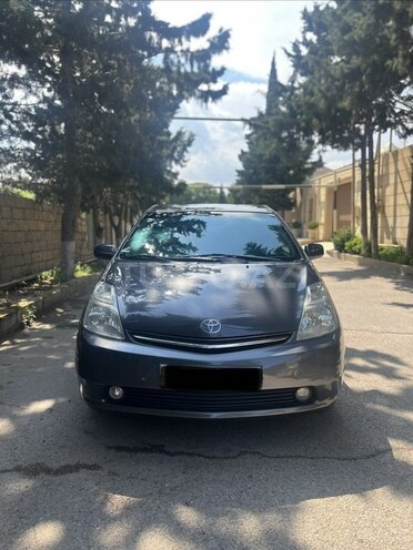 Toyota Prius-1