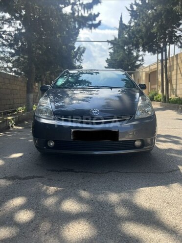 Toyota Prius-5