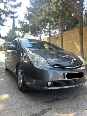 Toyota Prius-2