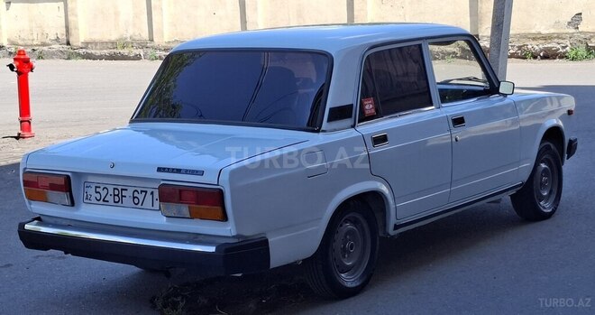 LADA (VAZ) 2107-4