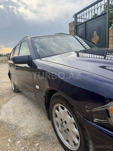 Mercedes C 200-8