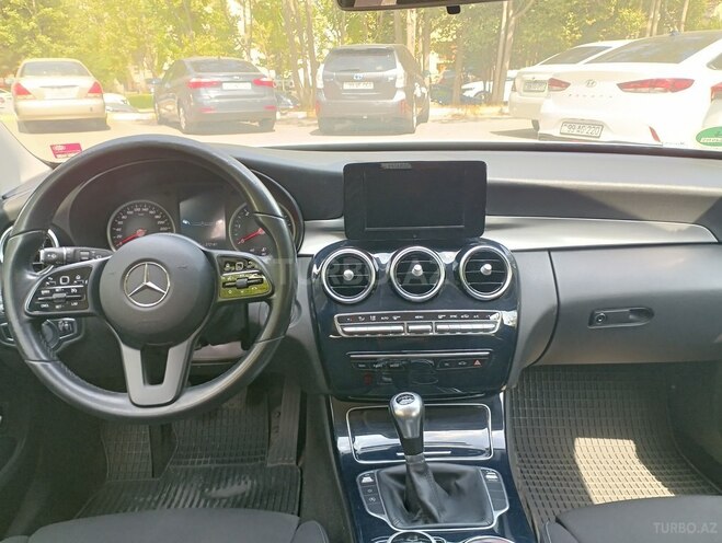Mercedes C 200 d-9