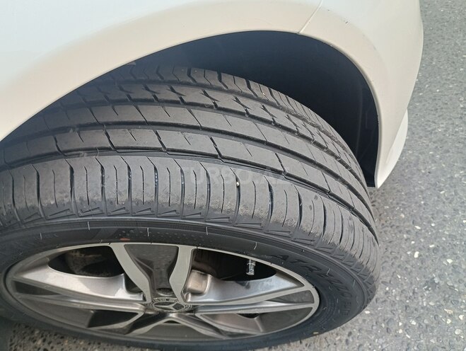 Mercedes C 200 d-14