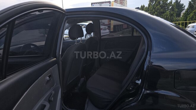 Kia Rio-7