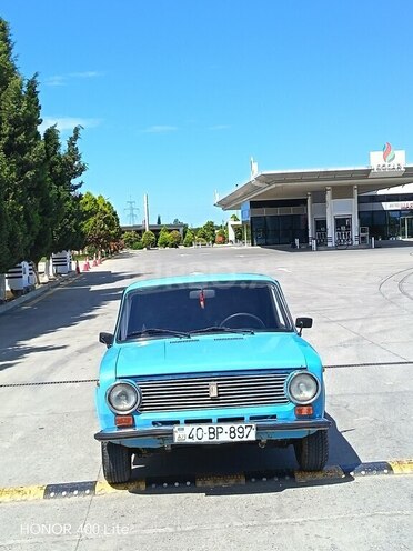 LADA (VAZ) 21011-1