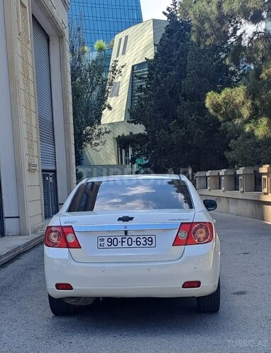 Chevrolet Epica-2