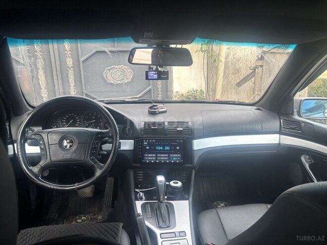 BMW 523-5