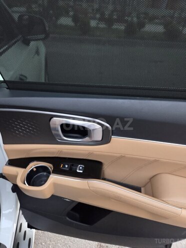Kia Sorento-4