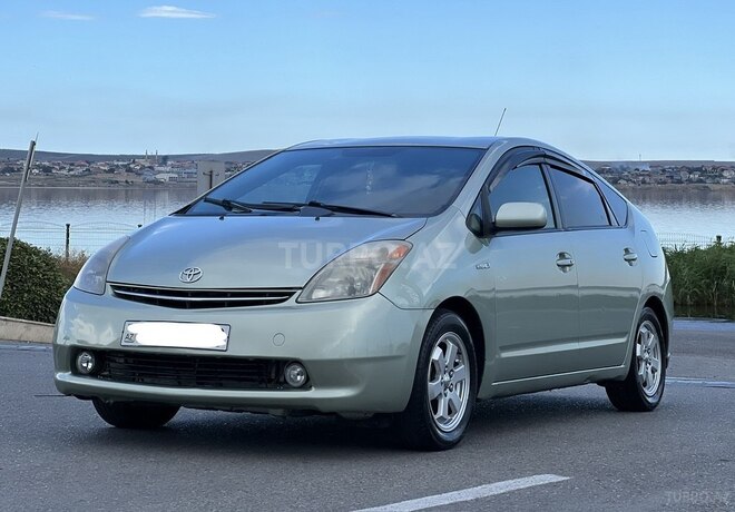 Toyota Prius-2