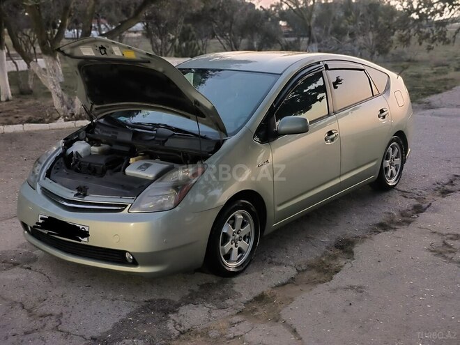 Toyota Prius-2