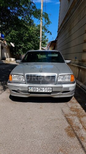 Mercedes C 200-1