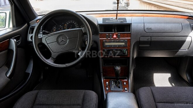 Mercedes C 200-3