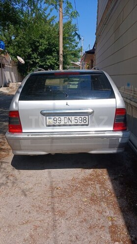Mercedes C 200-2