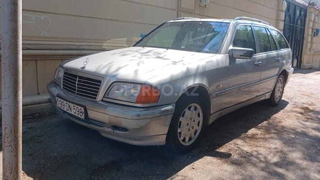 Mercedes C 200-4