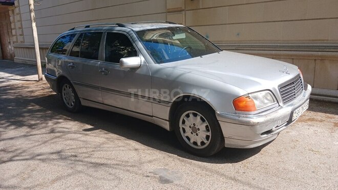 Mercedes C 200-8