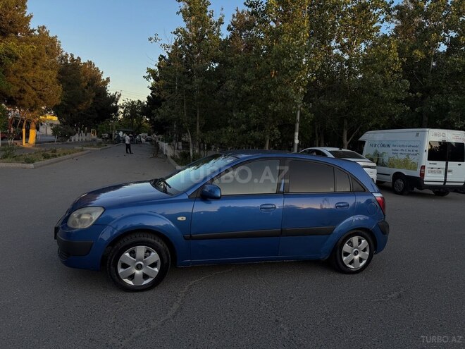 Kia Rio-4