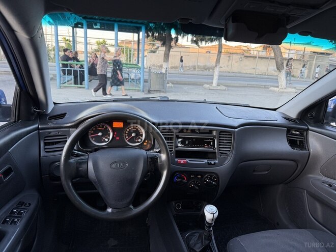 Kia Rio-10