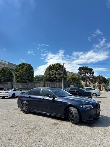 BMW 528-2