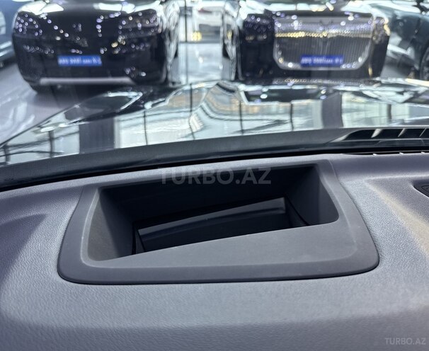 BMW X7-19