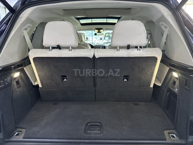 BMW X7-15