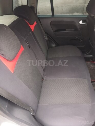 Ford Fusion-8