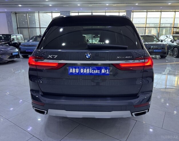 BMW X7-7