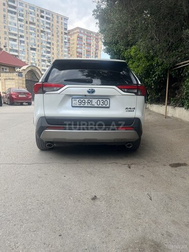 Toyota RAV4-5