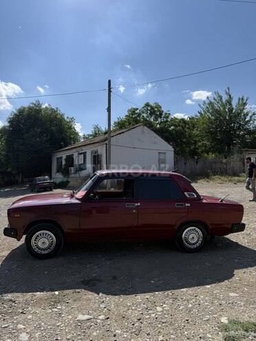 LADA (VAZ) 2107-4