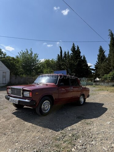 LADA (VAZ) 2107-2