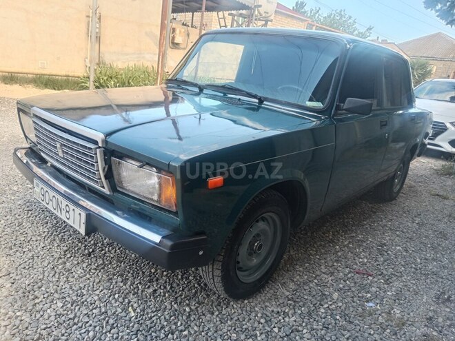 LADA (VAZ) 2107-2