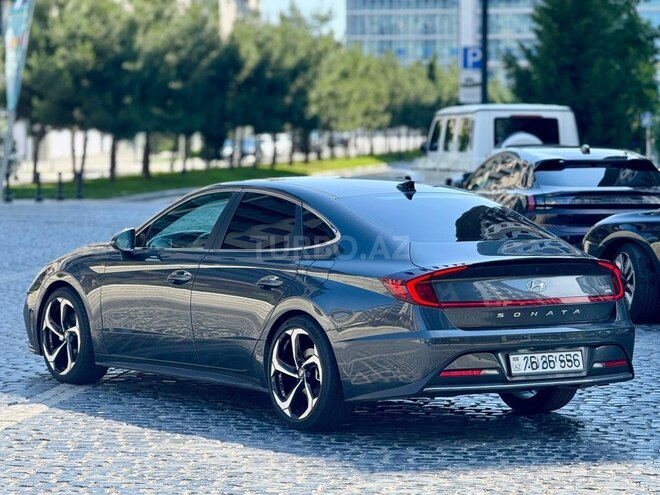 Hyundai Sonata-2