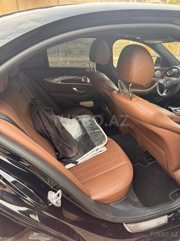 Mercedes E 300-12