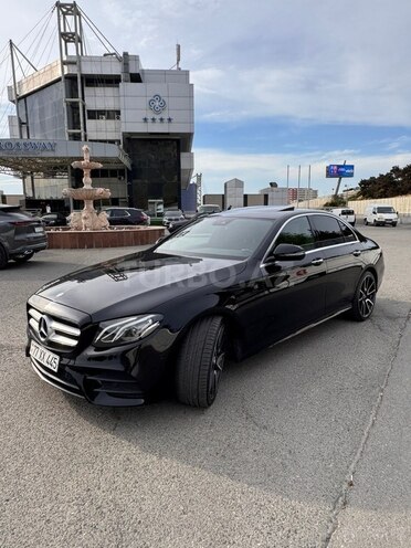 Mercedes E 300-5