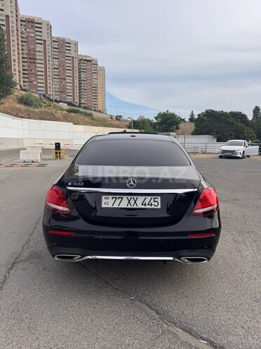 Mercedes E 300-2