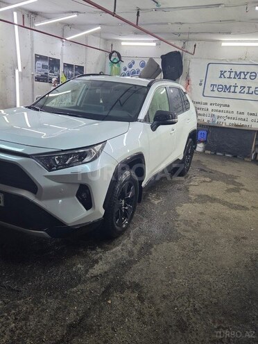 Toyota RAV4-2