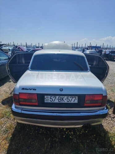 GAZ 31105 "Volga"-10