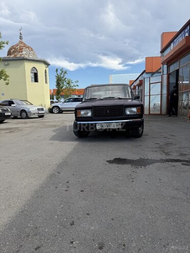 LADA (VAZ) 2107-2