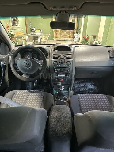 Renault Megane-9
