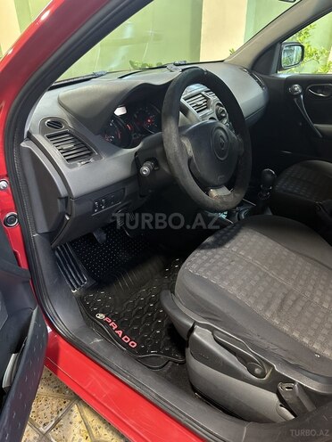 Renault Megane-13
