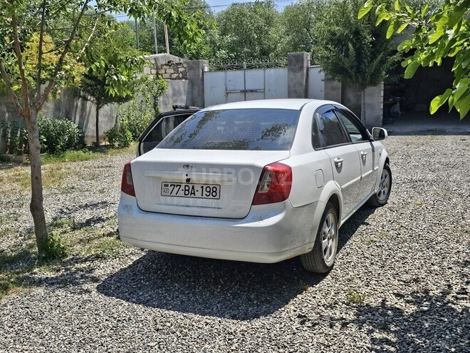 Daewoo Gentra-5