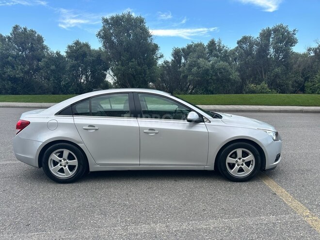 Chevrolet Cruze-4