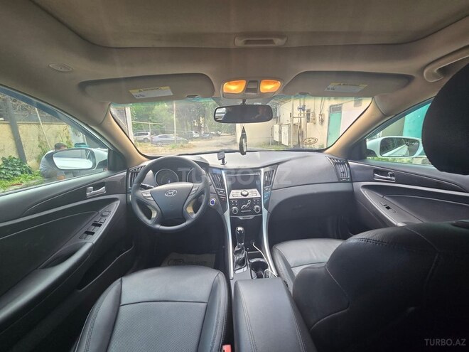 Hyundai Sonata-9