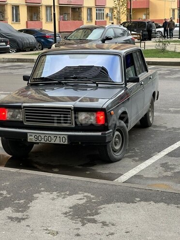 LADA (VAZ) 2107-1